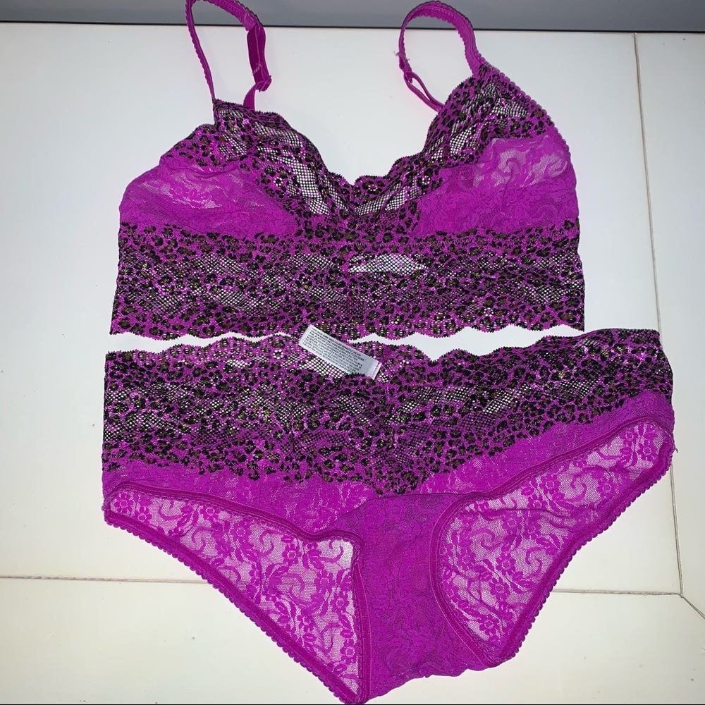 b.temptd by wacoal bralette and underwear lace set